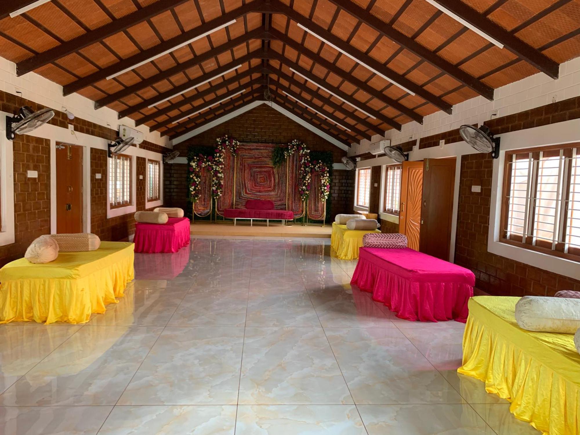 Love Green Resorts Palladam Exterior photo